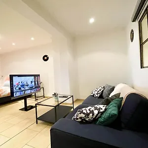 Stilvolle City-flat Mit Privater Sauna Und Netflix Hamburg